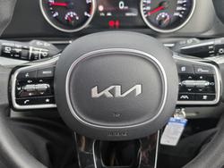 2022 Kia Carnival S