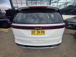2022 Kia Carnival S