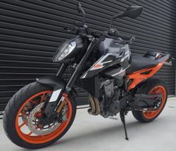 2023 KTM 890 Duke GP Duke