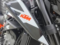 2023 KTM 890 Duke GP Duke