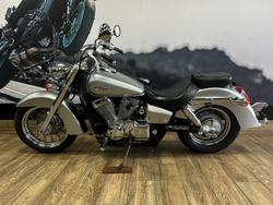 2012 Honda VT400 SILVER