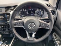 2025 Nissan Navara ST-X