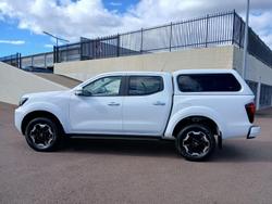 2025 Nissan Navara ST-X