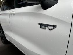 2025 Mitsubishi Outlander PHEV Exceed