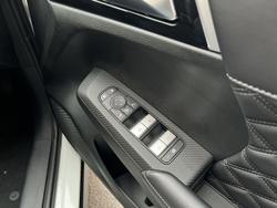 2025 Mitsubishi Outlander PHEV Exceed