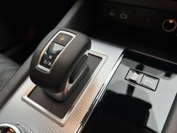 2025 Mitsubishi Outlander PHEV Exceed