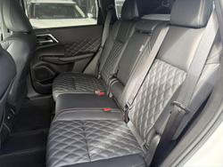 2025 Mitsubishi Outlander PHEV Exceed