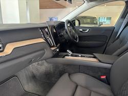 2025 Volvo XC60 Plus T8 Plug-In Hybrid Dark