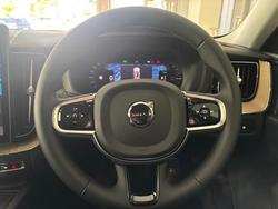 2025 Volvo XC60 Plus T8 Plug-In Hybrid Dark