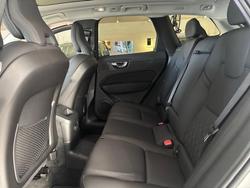 2025 Volvo XC60 Plus T8 Plug-In Hybrid Dark