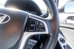 2013 Hyundai Accent Active
