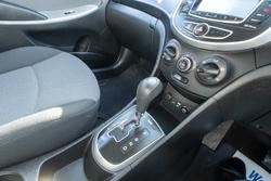 2013 Hyundai Accent Active