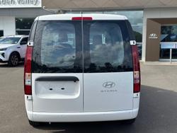 2026 Hyundai STARIA LOAD