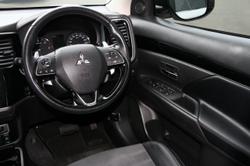 2021 Mitsubishi Outlander LS