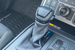 2026 Toyota Hilux SR5 48V