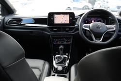 2025 Volkswagen T-Roc 140TSI R-Line