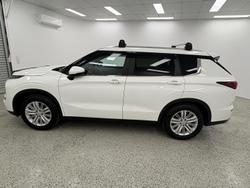 2024 Mitsubishi Outlander LS ZM MY24 AWD White