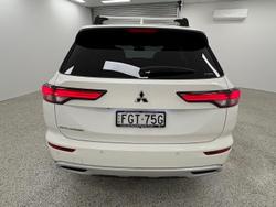 2024 Mitsubishi Outlander LS ZM MY24 AWD White