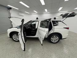 2024 Mitsubishi Outlander LS ZM MY24 AWD White