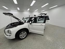 2024 Mitsubishi Outlander LS ZM MY24 AWD White