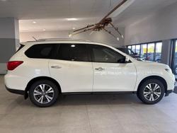 2018 Nissan Pathfinder ST