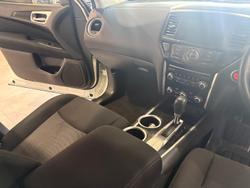 2018 Nissan Pathfinder ST