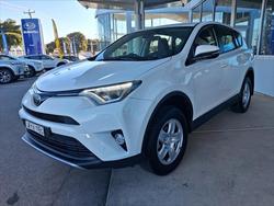 2018 Toyota RAV4 GX ZSA42R Glacier White