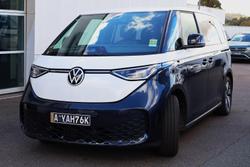 2025 Volkswagen ID. Buzz Pro BEV560