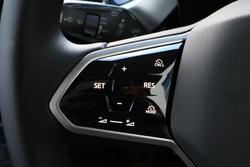 2025 Volkswagen ID. Buzz Pro BEV560