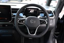 2025 Volkswagen ID. Buzz Pro BEV560