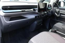 2025 Volkswagen ID. Buzz Pro BEV560