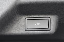 2025 Volkswagen ID. Buzz Pro BEV560