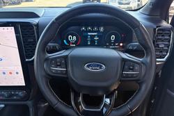 2025 Ford Everest Platinum