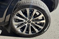 2025 Ford Everest Platinum