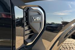 2025 Ford Everest Platinum