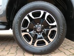 2023 Toyota Hilux SR5