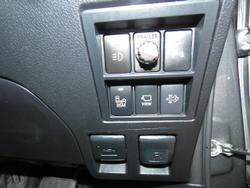 2023 Toyota Hilux SR5