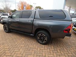 2023 Toyota Hilux SR5