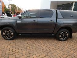 2023 Toyota Hilux SR5