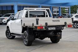 2023 Toyota Hilux SR