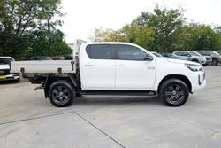 2023 Toyota Hilux SR
