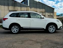 2020 Mitsubishi Outlander ES