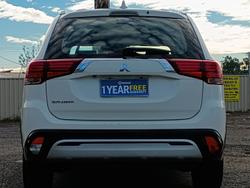 2020 Mitsubishi Outlander ES
