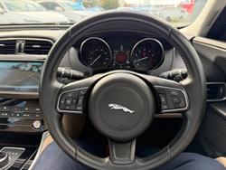 2016 Jaguar XE 20t Prestige