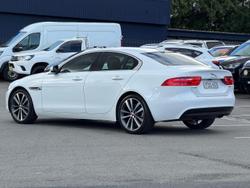 2016 Jaguar XE 20t Prestige