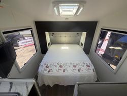 2022 Sunfinder Caravans 18.6 semi off road