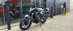 2024 CFMOTO 450 NK WHITE