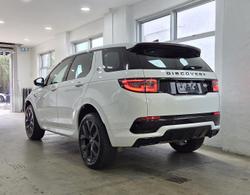 2022 Land Rover Discovery Sport P250 R-Dynamic SE