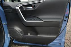 2025 Toyota RAV4 XSE