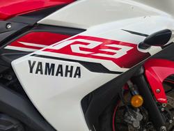 2015 Yamaha YZF-R3 ABS RED